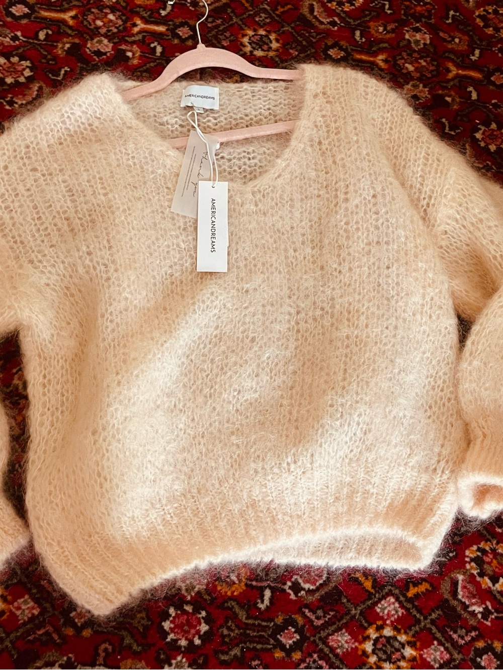 BWT American Dreams Fuzzy Knit Women's Sweater - Picture 1 of 3